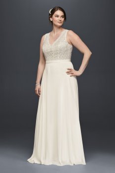 Plus Size Sleeveless Long A-line Scalloped Lace and Chiffon Wedding Dress 9WG3835