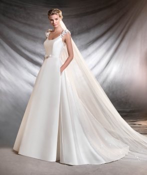New Pronovias OTRE Classic Roud Neckline A-line Bridal Gown