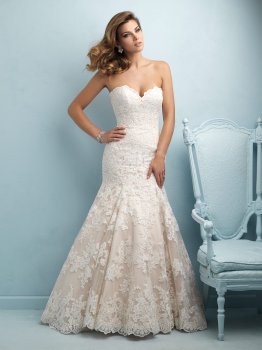 Sweetheart Neckline Mermaid Allure Lace Bridal Dress with Sashes 9215