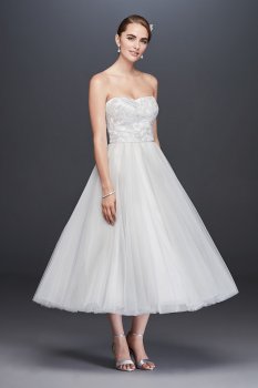 Lace Appliqued Tulle Tea-Length Wedding Dress WG3876