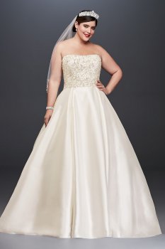 Plus Size Long Strapless 8CWG791 Beaded Sweetheart Neckline Wedding Dress