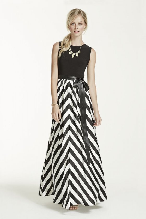 Sleeveless Long Dress with Printed Skirt Style A14978