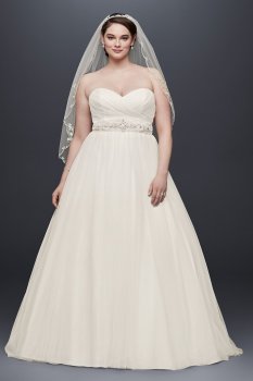 Elegant Strapless Sweetheart Neckline Long A-line Tulle Bridal Gown 9WG3802