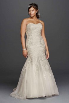 Plus Size 9WG3800 Style Strapless Sweetheart Neckline Floor Length Trumpt Lace Appliqued Wedding Dresses