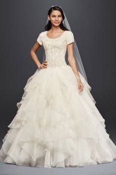 7SLCWG568 Style Short Sleeve Petite Wedding Dress
