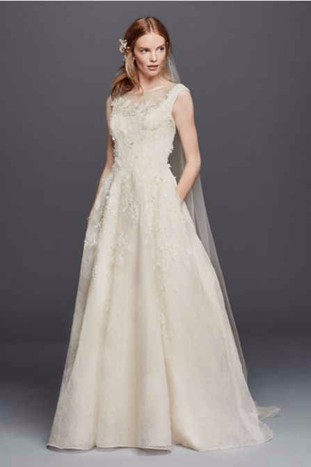 Sleeveless Bateau Neckline A-line Delicate Bridal Dresses CWG730