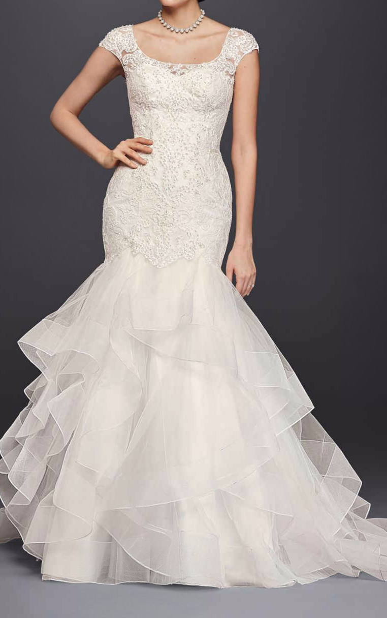 Cap Sleeve Lace Trumpet Wedding Dress CWG750